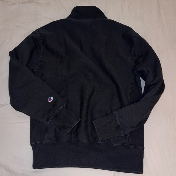 Great condition 1/4 (quarter zip) zip sweatshirt - Picture 9 of 17